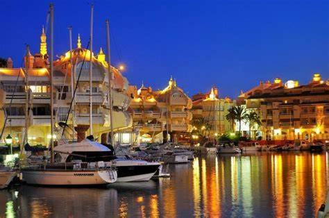 Puerto Marina Palace 贝纳尔马德纳 外观 照片